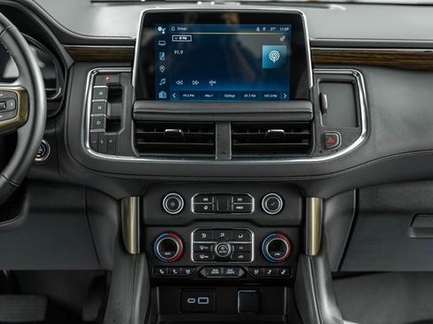 Used 2024 Chevrolet Tahoe High Country image 24