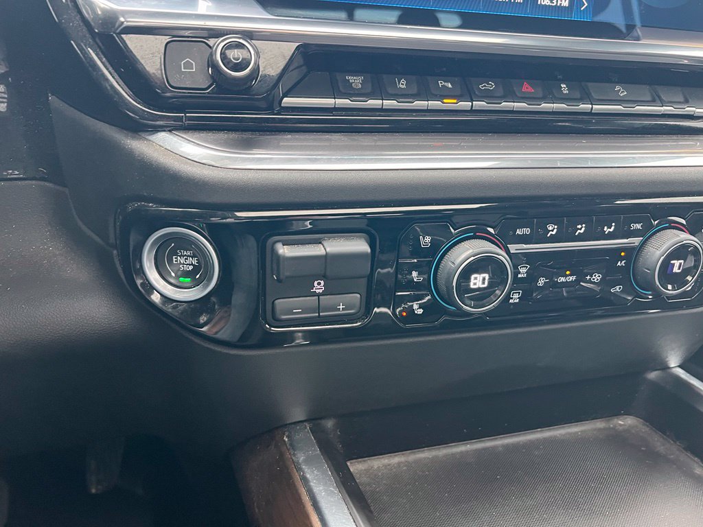 Used 2024 Chevrolet Silverado 3500 High Country w/ Technology Package AWD/4WD image 36