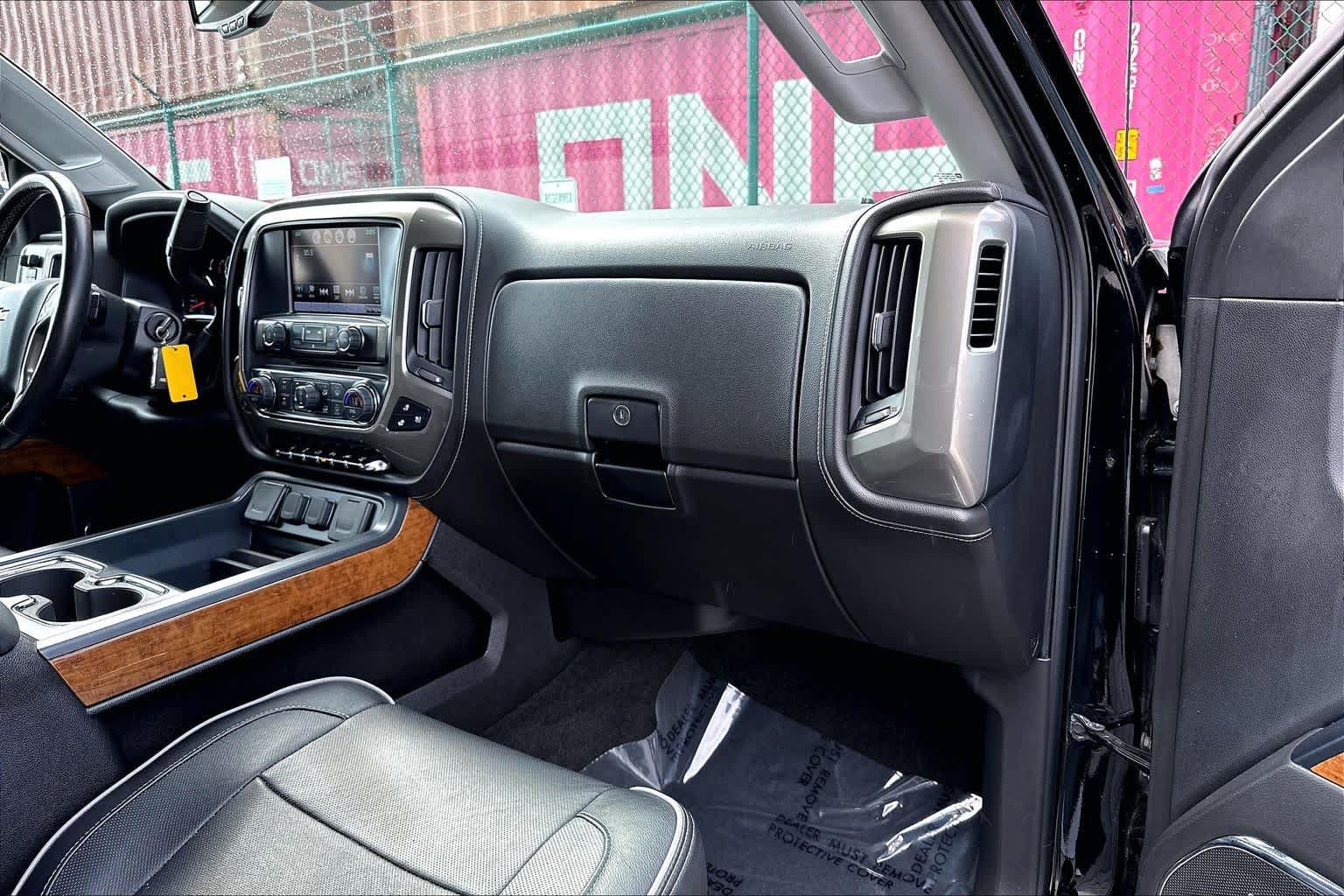Used 2018 Chevrolet Silverado 1500 High Country AWD/4WD image 27