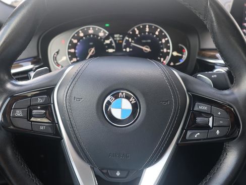 Used 2018 BMW 530i xDrive image 41