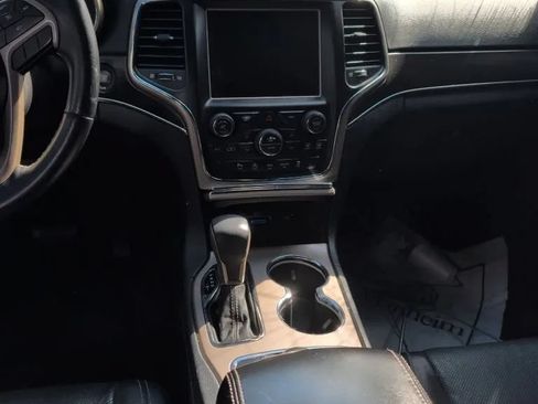 Used 2017 Jeep Grand Cherokee Limited w/ Luxury Group II AWD/4WD image 14