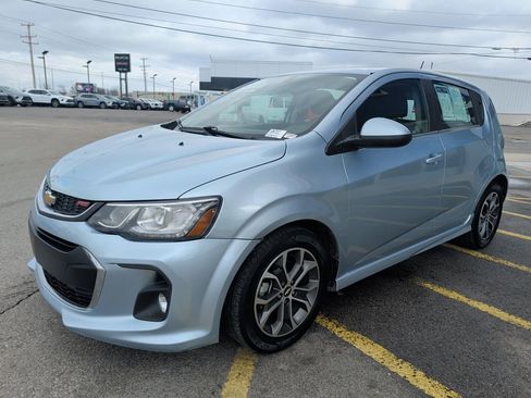 Used 2017 Chevrolet Sonic LT image 3