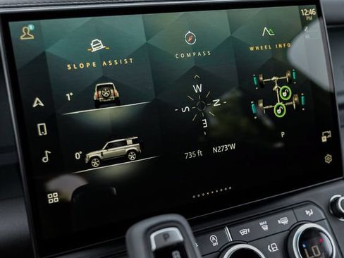 New 2026 Land Rover Defender 110 Trophy Edition AWD/4WD image 34