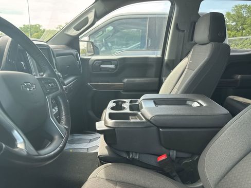 Used 2022 Chevrolet Silverado 1500 RST w/ Bed Protection Package AWD/4WD image 32