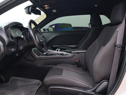 Used 2018 Dodge Challenger SXT RWD image 8