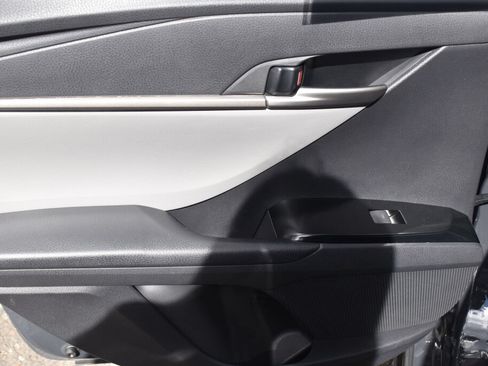 Certified 2025 Toyota Camry SE AWD/4WD image 19