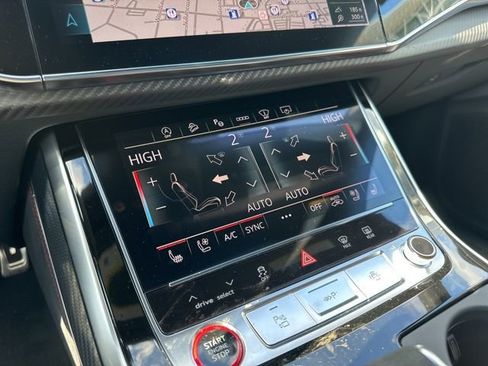 New 2025 Audi RS Q8 performance image 37