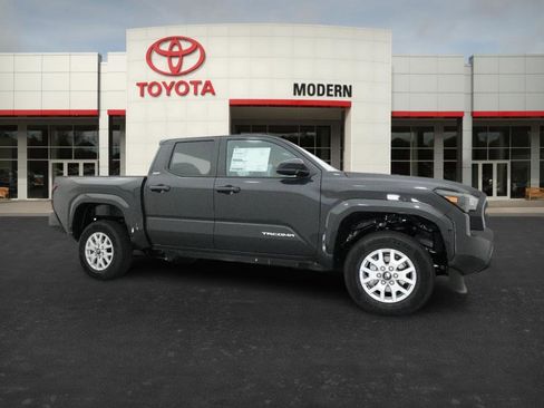 New 2025 Toyota Tacoma SR5 image 28