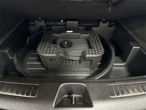 Certified 2023 Cadillac XT4 Premium Luxury w/ Technology Package image 28