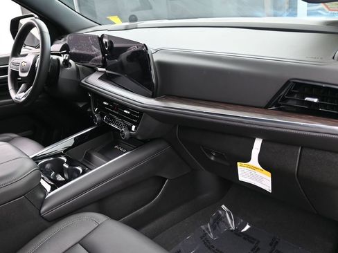 Used 2025 Chevrolet Tahoe LT image 50