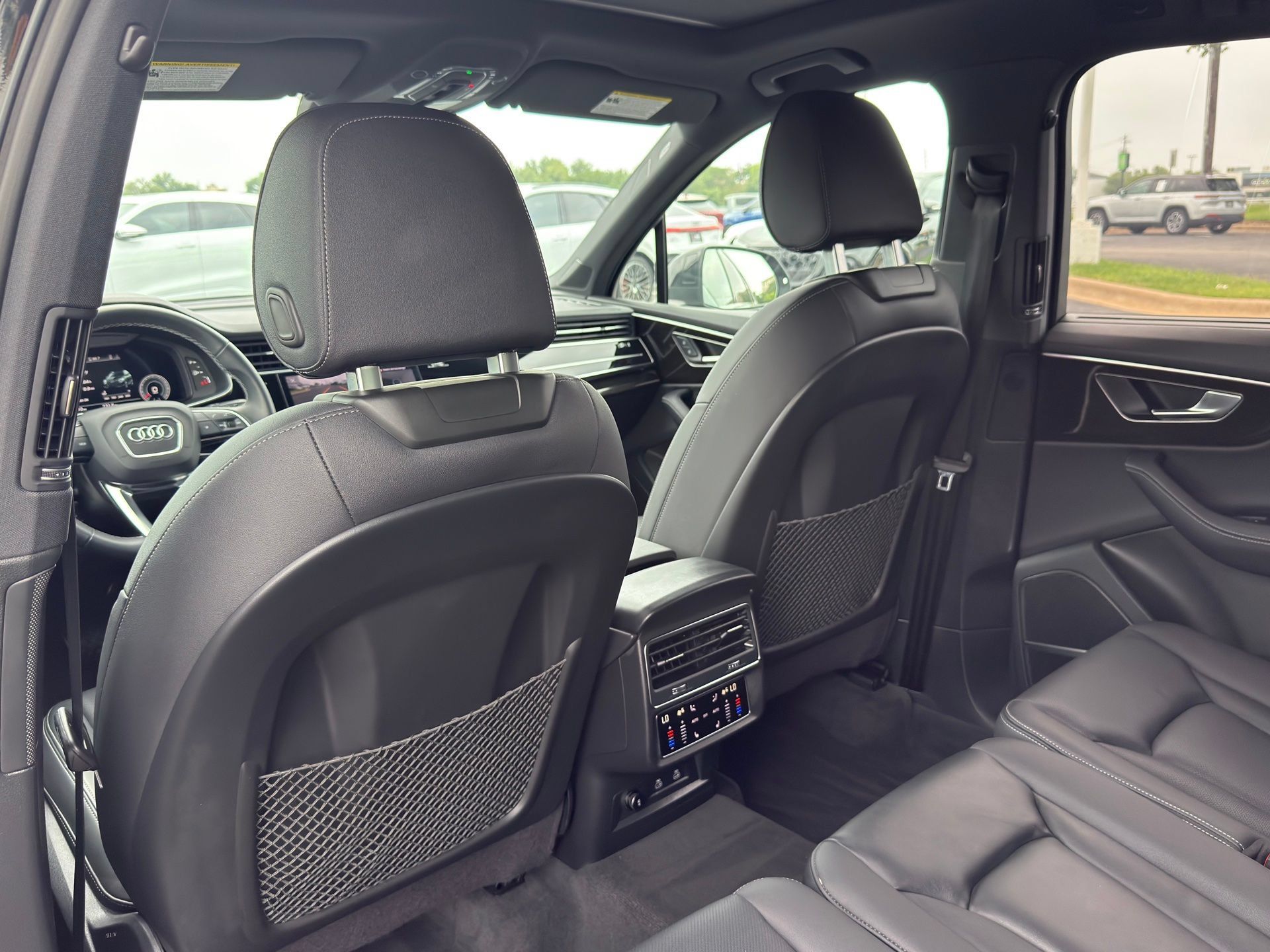 Certified 2025 Audi Q7 3.0T Premium Plus w/ Premium Plus Package AWD/4WD image 35