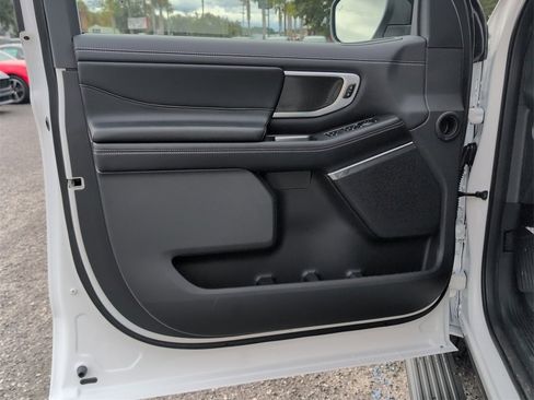 New 2025 Ford Expedition Platinum w/ Stealth Performance Package image 11