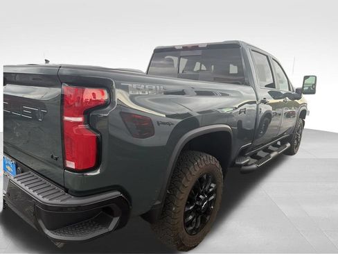 Used 2025 Chevrolet Silverado 2500 LT w/ Trail Boss Package AWD/4WD image 23