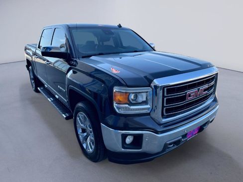 Used 2014 GMC Sierra 1500 SLT w/ SLT Crew Cab Value Package AWD/4WD image 4