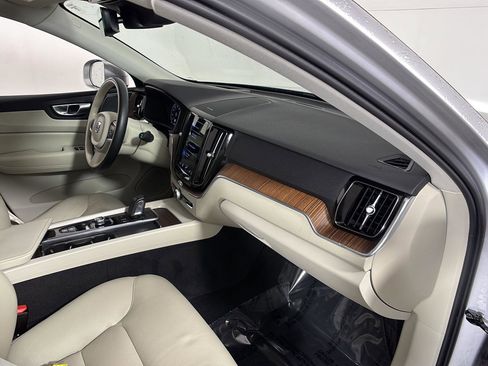 Used 2021 Volvo XC60 T8 Inscription Expression image 26