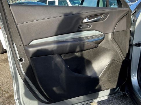 Used 2023 Cadillac XT4 Premium Luxury image 22