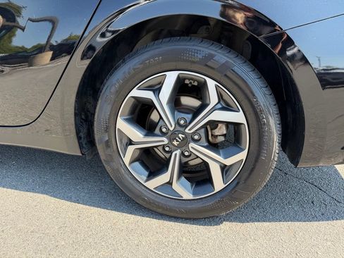Used 2019 Kia Forte LXS FWD image 31
