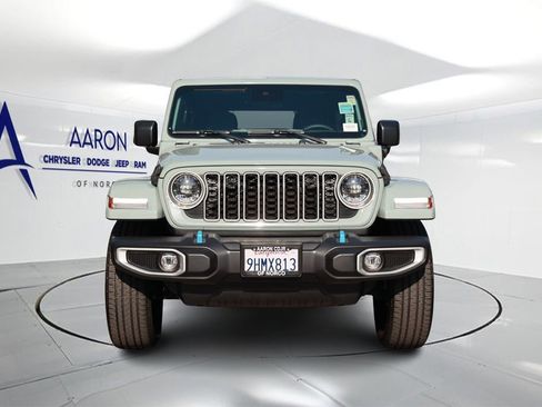 Used 2024 Jeep Wrangler Unlimited Sahara w/ Safety Group AWD/4WD image 4