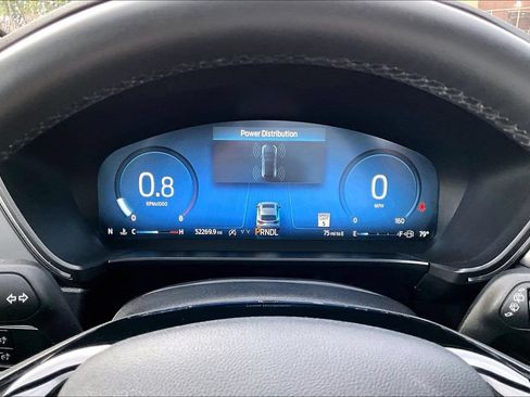 Used 2024 Ford Escape Platinum w/ Premium Technology Package AWD/4WD image 19