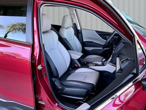 Used 2023 Subaru Forester Limited AWD/4WD image 18