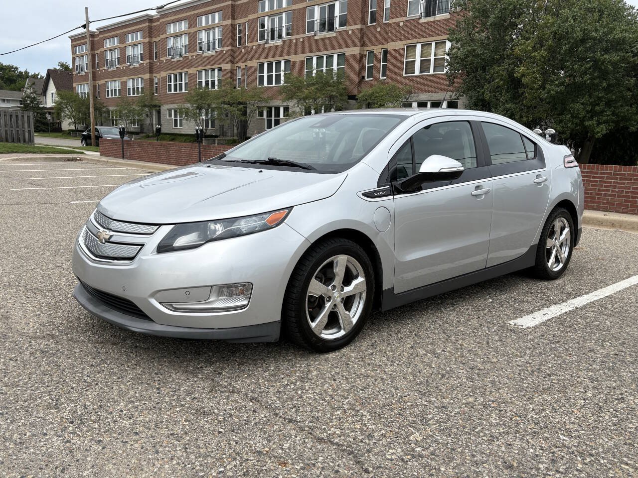 Used 2014 Chevrolet Volt Premium w/ Premium Trim Package FWD image 37