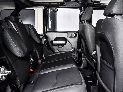 Used 2023 Jeep Wrangler Unlimited w/ Convenience Group image 23