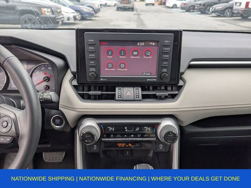 Used 2021 Toyota RAV4 XLE Premium image 29