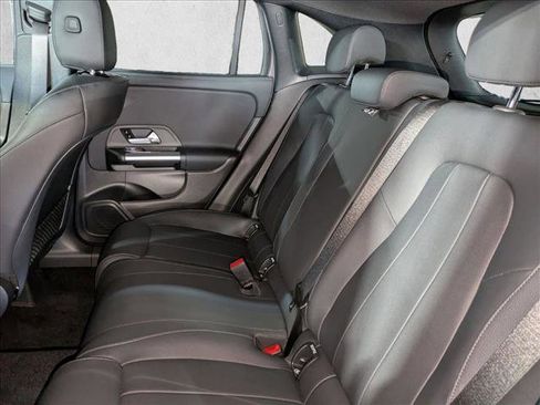 New 2026 Mercedes-Benz GLA 250 image 16