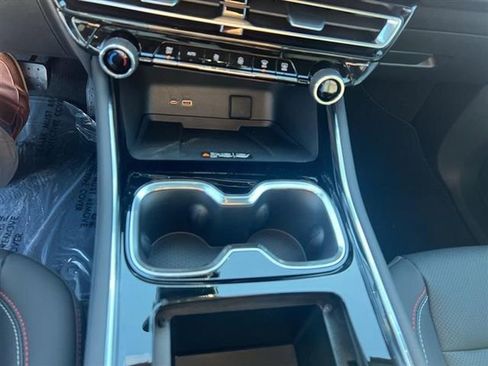 New 2026 Chevrolet Traverse Z71 w/ Enhanced Driving Package image 16