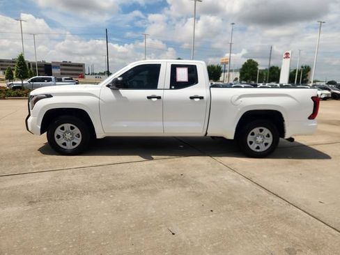 Used 2025 Toyota Tundra SR w/ SR Tow Package RWD image 4