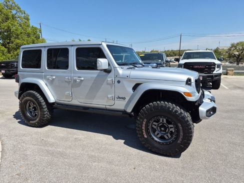 Used 2024 Jeep Wrangler High Altitude image 12