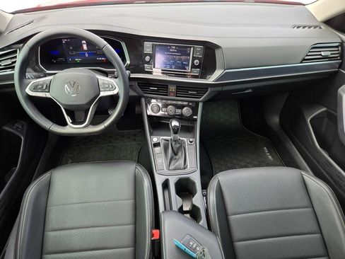 Used 2022 Volkswagen Jetta SE w/ Panoramic Sunroof Package FWD image 21