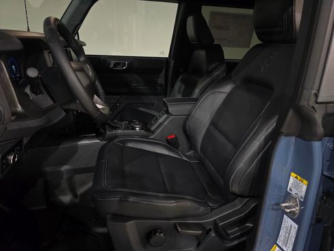 New 2025 Ford Bronco Badlands image 17
