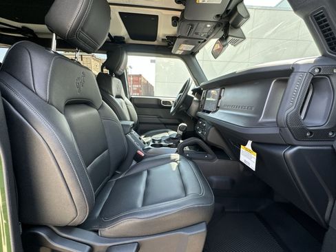 New 2025 Ford Bronco Badlands AWD/4WD image 34