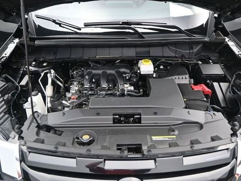 Used 2025 Nissan Pathfinder SL AWD/4WD image 20