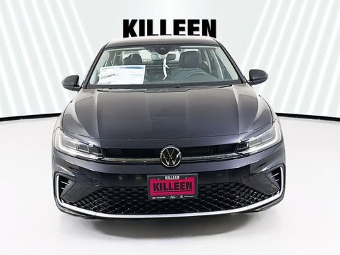 New 2026 Volkswagen Jetta SE FWD image 2