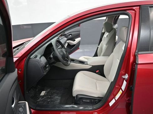 New 2025 Honda Accord SE image 25