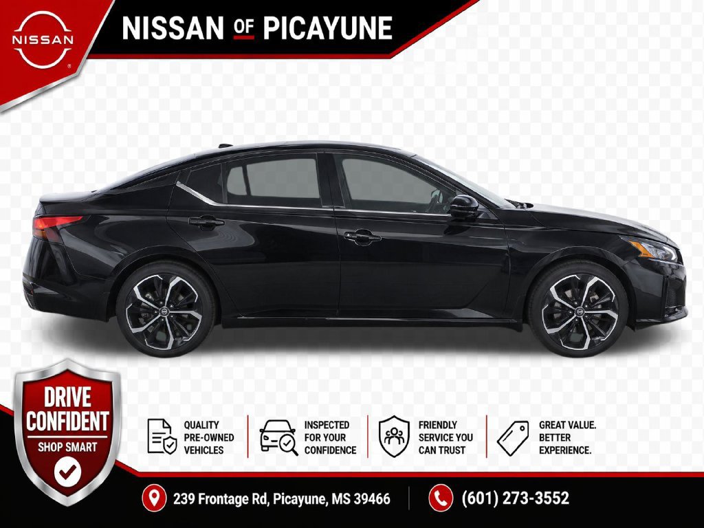 Used 2024 Nissan Altima 2.5 SR w/ SR Premium Package FWD image 10
