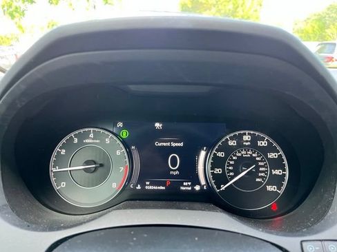 Used 2024 Acura RDX SH-AWD image 12