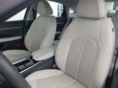 Used 2023 Hyundai Sonata SE w/ Cargo Package image 15