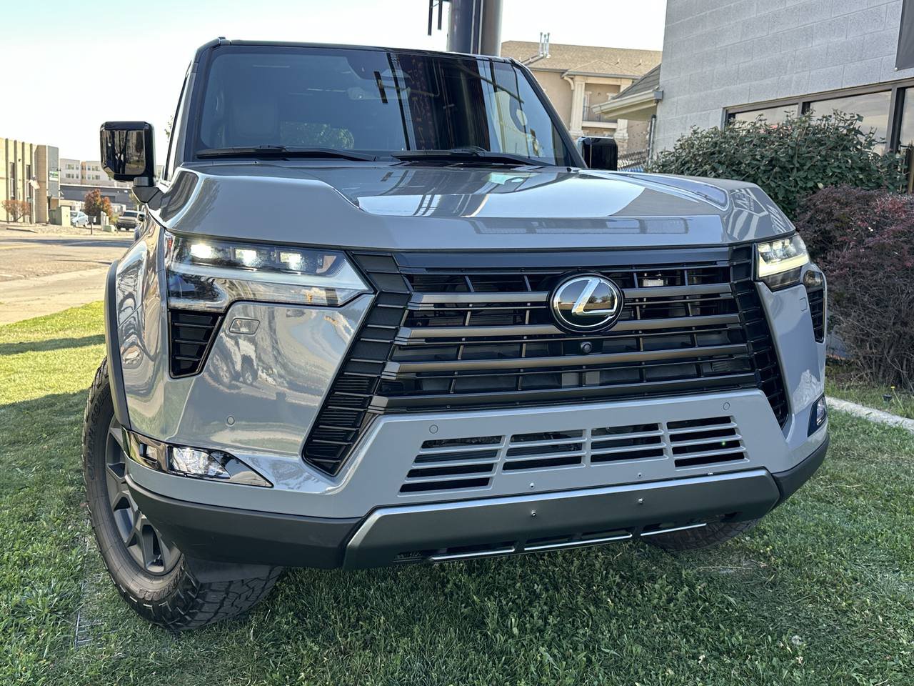 Used 2026 Lexus GX 550 AWD/4WD image 4