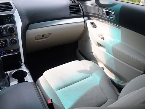 Used 2014 Ford Explorer 4WD image 13