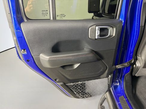 Used 2018 Jeep Wrangler Unlimited Rubicon image 26