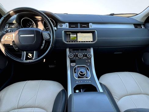 Used 2017 Land Rover Range Rover Evoque SE AWD/4WD image 7
