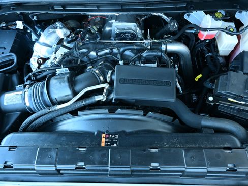 Used 2025 Chevrolet Silverado 2500 Custom w/ Custom Value Package image 32