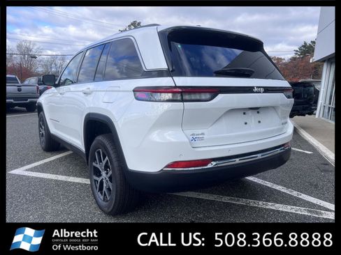 New 2025 Jeep Grand Cherokee Limited w/ Luxury Tech Group II image 3