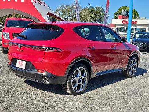 Used 2024 Alfa Romeo Tonale Veloce image 4