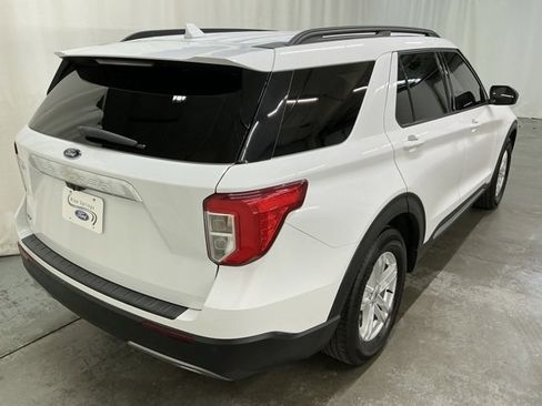 Used 2020 Ford Explorer XLT w/ Equipment Group 202A image 3