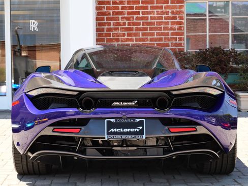 Used 2020 McLaren 720S RWD image 5