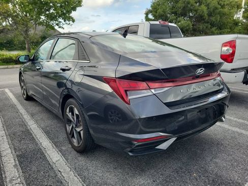 Used 2023 Hyundai Elantra Limited FWD image 4